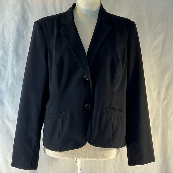 212 Collection Classic Black Short 2 Button Lined Fitted Blazer 16 Petite - Picture 1 of 9